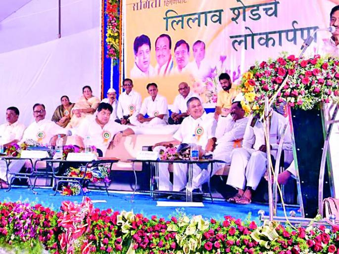 Should be a condescending director of farmers | शेतकऱ्यांचे दु:ख समजून घेणारा संचालक असावा