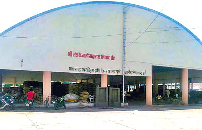 Saint Kijaji Maharaj's name was found on the yard at Selu | सेलू येथील यार्डला मिळाले संत केजाजी महाराजांचे नाव Saint Kijaji Maharaj's name was found on the yard at Selu | सेलू येथील यार्डला मिळाले संत केजाजी महाराजांचे नाव