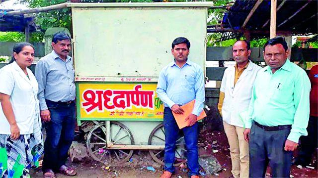 Six Panthela seal in the city | शहरातील सहा पानठेले सील Six Panthela seal in the city | शहरातील सहा पानठेले सील