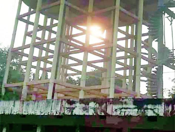 Maharashtra Election 2019 ; Independent candidate for Mobile Jammer demand | Maharashtra Election 2019 ; मोबाईल जामरच्या मागणीसाठी अपक्ष उमेदवाराची वीरुगिरी