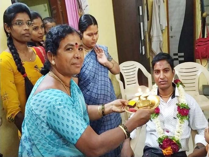 Judge becomes cable operator in eastern part of Solapur | सोलापूरच्या पूर्व भागातील केबल ऑपरेटर बनला न्यायाधीश Judge becomes cable operator in eastern part of Solapur | सोलापूरच्या पूर्व भागातील केबल ऑपरेटर बनला न्यायाधीश