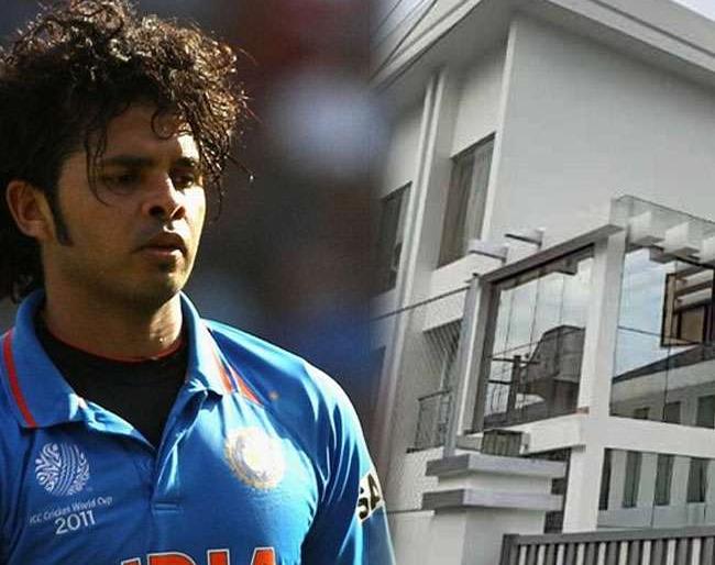 S. Sreesanth's house caught fire | एस. श्रीसंतच्या घराला लागली आग; काच फोडून काढले बाहेर