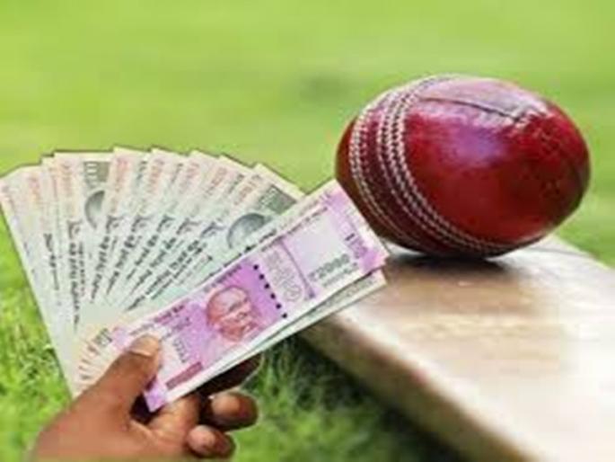‘IPL’ instead; Bookie from Gujarat arrested from Umanagari in Solapur | ‘आयपीएल’ सट्टा; गुजरातच्या बुकीला सोलापुरातील उमानगरीतून केले जेरबंद ‘IPL’ instead; Bookie from Gujarat arrested from Umanagari in Solapur | ‘आयपीएल’ सट्टा; गुजरातच्या बुकीला सोलापुरातील उमानगरीतून केले जेरबंद