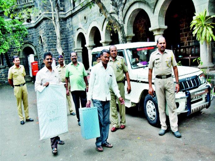  Voting of teacher constituency; Today schools do not have a holiday | शिक्षक मतदारसंघ मतदान; आज शाळांना सुटी नाही