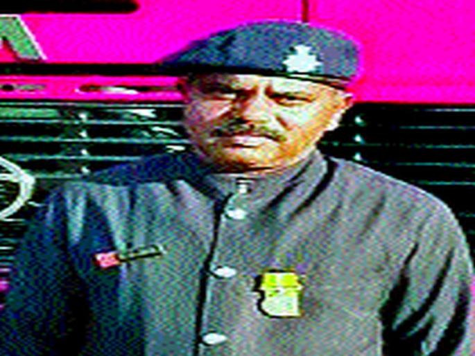 Fire brigade death due to heart attack | अग्निशामक बंबचालकाचा हृदयविकाराच्या झटक्याने मृत्यू Fire brigade death due to heart attack | अग्निशामक बंबचालकाचा हृदयविकाराच्या झटक्याने मृत्यू