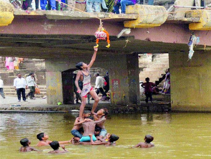 Govinda Ray Gopala's alarm | ‘गोविंदा रे गोपाळा’च्या गजर Govinda Ray Gopala's alarm | ‘गोविंदा रे गोपाळा’च्या गजर