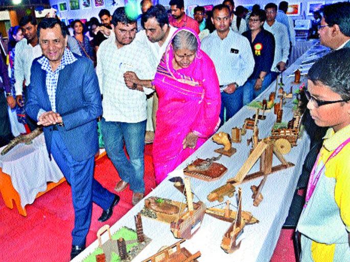 It is necessary to have time to adjust to work hard work | जीवनात परिश्रमांसोबत वेळेची सांगड घालणे आवश्यक It is necessary to have time to adjust to work hard work | जीवनात परिश्रमांसोबत वेळेची सांगड घालणे आवश्यक