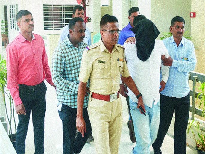 'Muthoot' chorus detained in a dock | ‘मुथूट’ दरोड्यातील म्होरक्याला ठोकल्या बेड्या