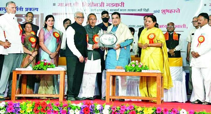 Abundant oxygen, no one will go without life | प्राणवायू मुबलक, एकाचाही अभावाने जाणार नाही प्राण Abundant oxygen, no one will go without life | प्राणवायू मुबलक, एकाचाही अभावाने जाणार नाही प्राण