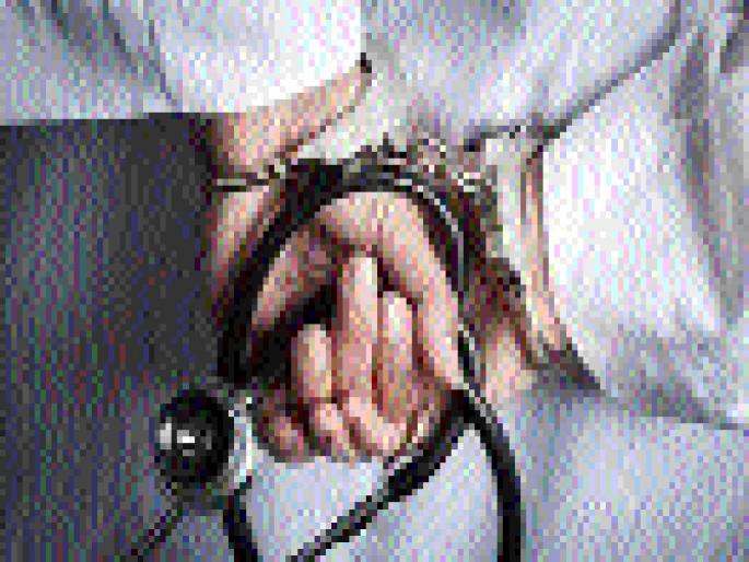 Munnabhai 'Jirband' in Hirapur; Filing a cheating case | हिरापूरमध्ये ‘मुन्नाभाई’ जेरबंद; फसवणुकीचा गुन्हा दाखल Munnabhai 'Jirband' in Hirapur; Filing a cheating case | हिरापूरमध्ये ‘मुन्नाभाई’ जेरबंद; फसवणुकीचा गुन्हा दाखल