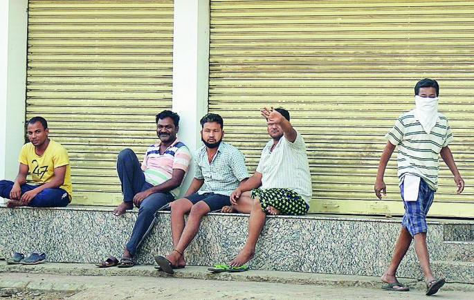 -It's empty on the road! Reality in the sub-capital | -तरी रिकामटेकडे रस्त्यावर! उपराजधानीतील वास्तव