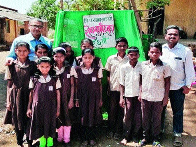 Dear zip The nursery of the school shovga | लाडची जि.प. शाळेची शेवगा रोपवाटिका Dear zip The nursery of the school shovga | लाडची जि.प. शाळेची शेवगा रोपवाटिका