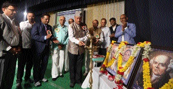 Depending on the quality of the students, the quality of the students depends | संस्थेच्या गुणवत्तेवरच विद्यार्थ्यांची गुणवत्ता अवलंबून