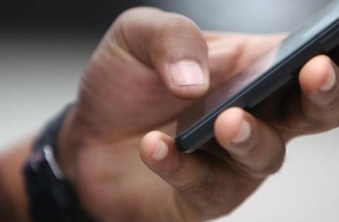 CoronaVirus: 24 Hours Watch on spreading of Rumors! | CoronaVirus : अफवा पसरविणाऱ्यांवर २४ तास नजर!