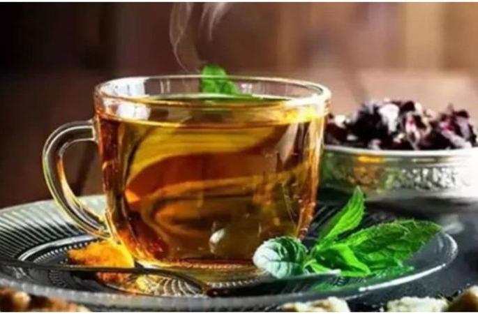 Kadha ‘returns’ along with the corona; Increased tendency of people towards boosting the immune system | कोरोनासोबतच काढाही ‘रिटर्न्स’; रोगप्रतिकारक शक्ती वाढविण्याकडे लोकांचा वाढला कल Kadha ‘returns’ along with the corona; Increased tendency of people towards boosting the immune system | कोरोनासोबतच काढाही ‘रिटर्न्स’; रोगप्रतिकारक शक्ती वाढविण्याकडे लोकांचा वाढला कल