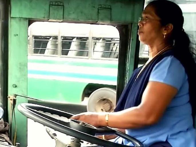 ST's stairing will now be organized by tribal women in the state | राज्यातील आदिवासी तरुणी सांभाळणार आता ‘एसटी’चे स्टेअरिंग ST's stairing will now be organized by tribal women in the state | राज्यातील आदिवासी तरुणी सांभाळणार आता ‘एसटी’चे स्टेअरिंग