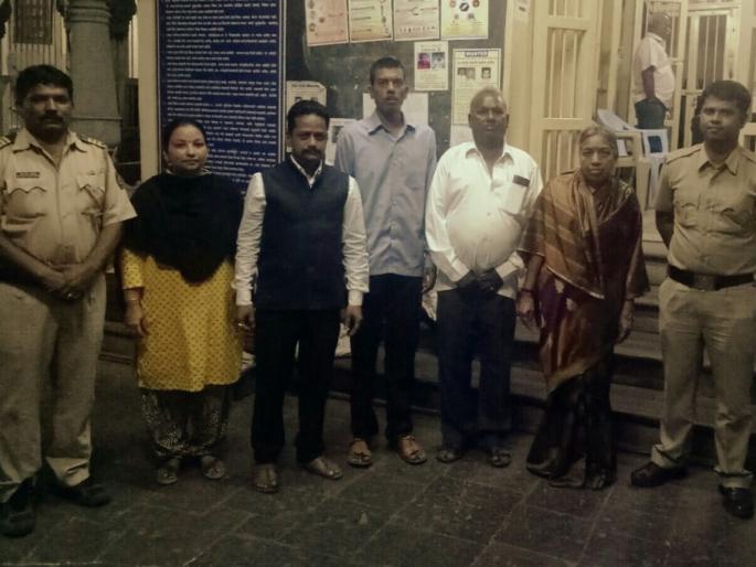 Pran, Kolhapurkar's humanity saved the mentally challenged child of Pune | पुण्याच्या मतिमंद मुलाचे वाचवले प्राण, कोल्हापुरकरांची माणुसकी Pran, Kolhapurkar's humanity saved the mentally challenged child of Pune | पुण्याच्या मतिमंद मुलाचे वाचवले प्राण, कोल्हापुरकरांची माणुसकी