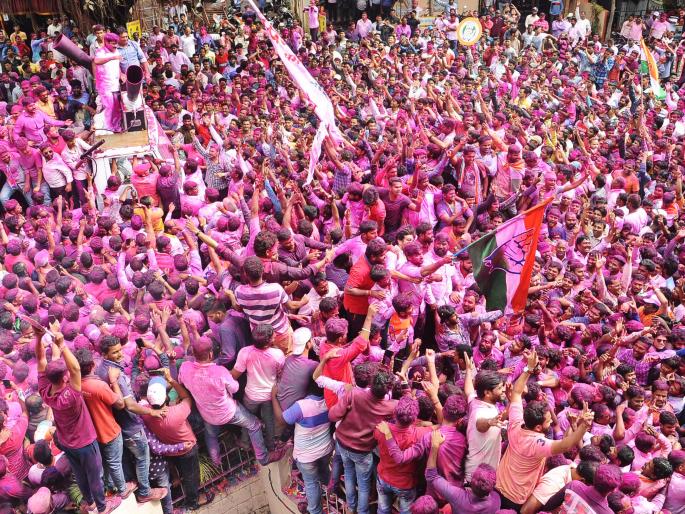 The 'Season' Kingdom in the South | दक्षिणेत ‘ऋतु’राज्य; ४२७०९ मतांनी विजयी; अमल महाडिक यांना पराभवाचा धक्का The 'Season' Kingdom in the South | दक्षिणेत ‘ऋतु’राज्य; ४२७०९ मतांनी विजयी; अमल महाडिक यांना पराभवाचा धक्का