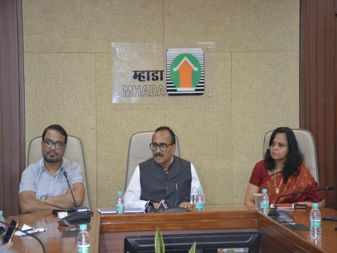 Lottery of MHADA houses on 14th August, information of Housing Minister Atul Save | १४ ऑगस्टला म्हाडाच्या घरांची लॉटरी, गृहनिर्माण मंत्री अतुल सावे यांची माहिती Lottery of MHADA houses on 14th August, information of Housing Minister Atul Save | १४ ऑगस्टला म्हाडाच्या घरांची लॉटरी, गृहनिर्माण मंत्री अतुल सावे यांची माहिती