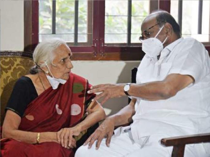 Sharad Pawar is a leader who takes on storms: Elder sister Saroj Patil | शरद पवार हे वादळे अंगावर घेणारे नेते : ज्येष्ठ भगिनी सरोज पाटील Sharad Pawar is a leader who takes on storms: Elder sister Saroj Patil | शरद पवार हे वादळे अंगावर घेणारे नेते : ज्येष्ठ भगिनी सरोज पाटील