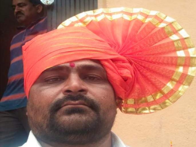 minor cause; A gold trader was killed in front of a beer bar in Dharur | किरकोळ कारण; धारूरमध्ये बिअरबारसमोरच सराफा व्यापाऱ्याचा खून minor cause; A gold trader was killed in front of a beer bar in Dharur | किरकोळ कारण; धारूरमध्ये बिअरबारसमोरच सराफा व्यापाऱ्याचा खून