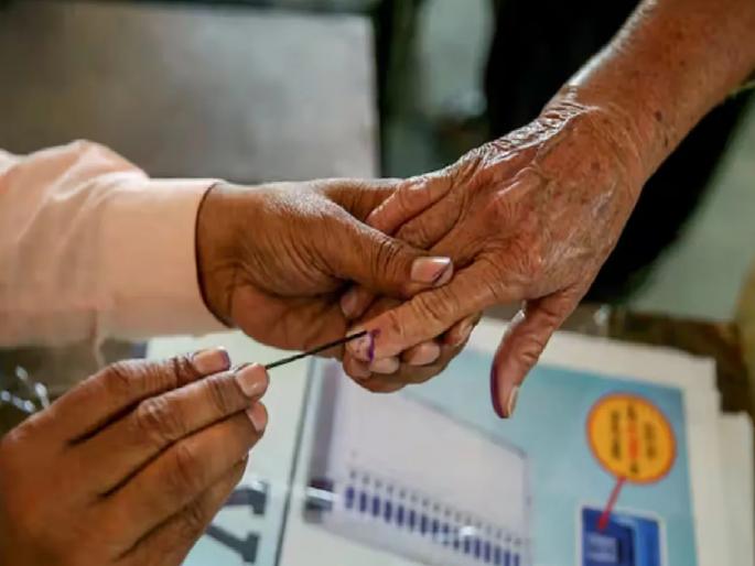 In Kalyan Lok Sabha Constituency, 2 candidates have withdrawn and 28 candidates are in the fray | कल्याण लोकसभा मतदारसंघांत 2 उमेदवारांची माघार तर 28 उमेदवार निवडणुकीच्या रिंगणात In Kalyan Lok Sabha Constituency, 2 candidates have withdrawn and 28 candidates are in the fray | कल्याण लोकसभा मतदारसंघांत 2 उमेदवारांची माघार तर 28 उमेदवार निवडणुकीच्या रिंगणात