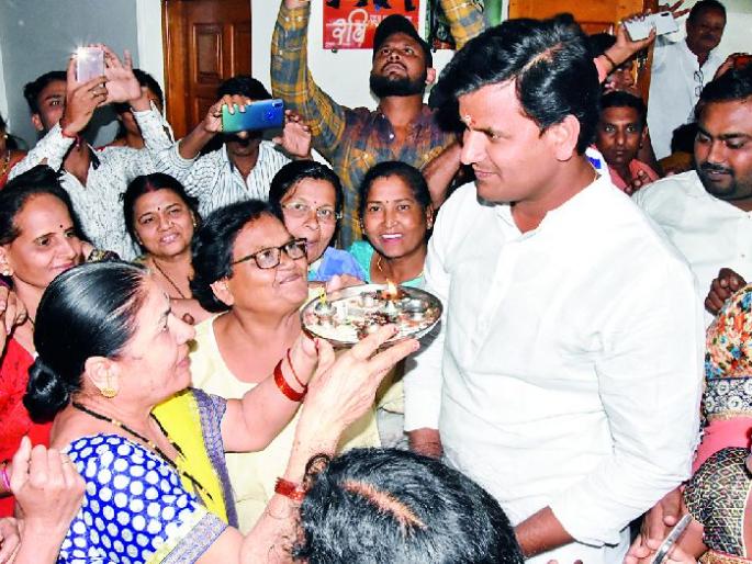 Maharashtra Election 2019 ; Rana's new record in Badnera | Maharashtra Election 2019 ; राणांचा बडनेऱ्यात नवा विक्रम Maharashtra Election 2019 ; Rana's new record in Badnera | Maharashtra Election 2019 ; राणांचा बडनेऱ्यात नवा विक्रम