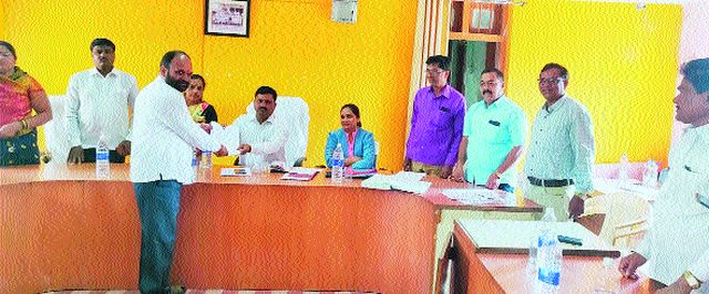 Unrestricted selection of Subject Committee members in Bhagur City Council | भगूर नगर परिषदेत विषय समिती सदस्यांची बिनविरोध निवड