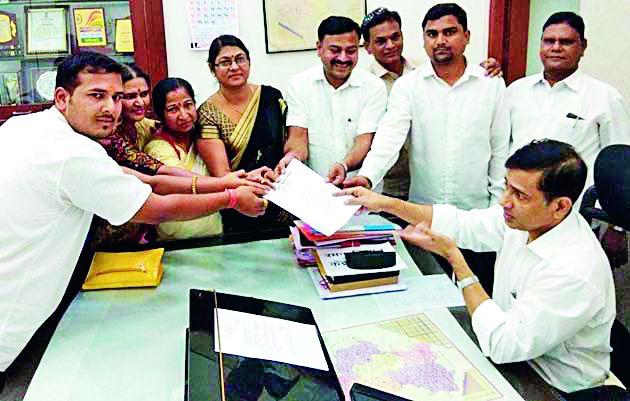 Give that punishment to the accused | ‘त्या’ आरोपीला फाशीची शिक्षा द्या Give that punishment to the accused | ‘त्या’ आरोपीला फाशीची शिक्षा द्या