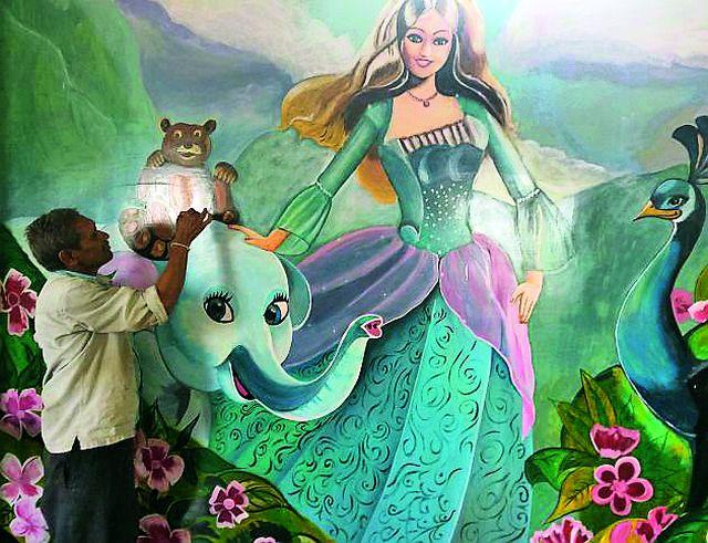 The power of drawing can be found in the sculpture | चित्रकलेच्या छंदाने मिळाली जगण्याची ताकद The power of drawing can be found in the sculpture | चित्रकलेच्या छंदाने मिळाली जगण्याची ताकद