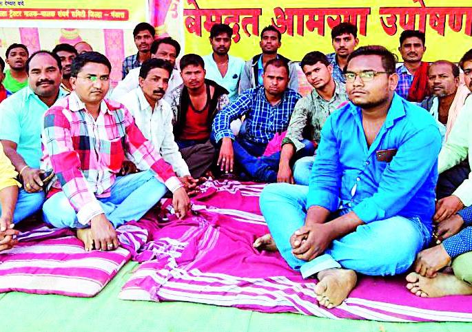 Tractor owner-driver in trouble | ट्रॅक्टर मालक-चालक संकटात Tractor owner-driver in trouble | ट्रॅक्टर मालक-चालक संकटात