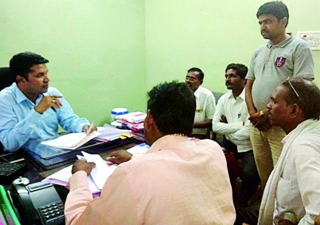 Sambhaji Brigade's Request for Maratha Reservation | मराठा आरक्षणासाठी संभाजी ब्रिगेडचे निवेदन