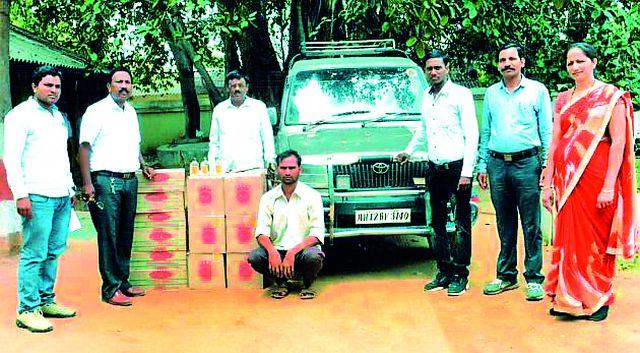 2.69 lakh worth of money seized | २.६९ लाखांचा मुद्देमाल जप्त 2.69 lakh worth of money seized | २.६९ लाखांचा मुद्देमाल जप्त