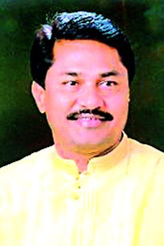 Are the government accused of attacking the police? | पोलिसांवर हल्ला करणारे आरोपी शासकीय पाहुणचार घेत आहेत काय?