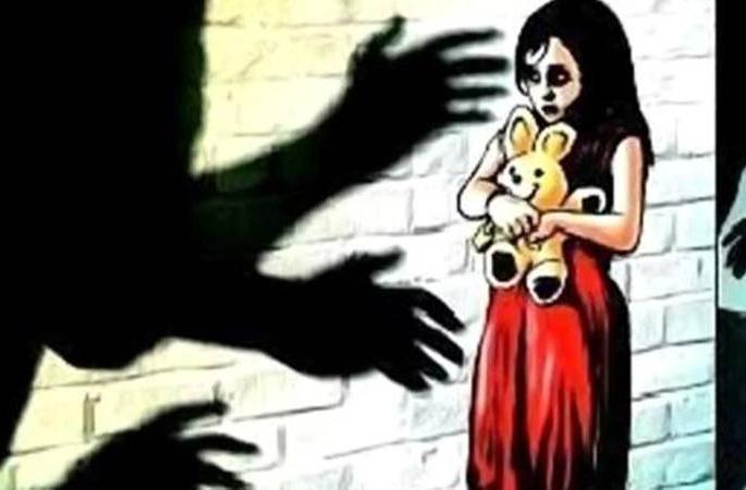 Vishakha Committee to be formed in Kolhapur Public School: Shobha Tawde | कोल्हापूर पब्लिक स्कूलमध्ये विशाखा समिती स्थापना करणार : शोभा तावडे Vishakha Committee to be formed in Kolhapur Public School: Shobha Tawde | कोल्हापूर पब्लिक स्कूलमध्ये विशाखा समिती स्थापना करणार : शोभा तावडे