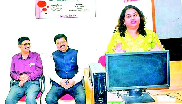 New field of journalism expanded appeal | पत्रकारितेचे विस्तारणारे क्षेत्र नवे आवाहन New field of journalism expanded appeal | पत्रकारितेचे विस्तारणारे क्षेत्र नवे आवाहन