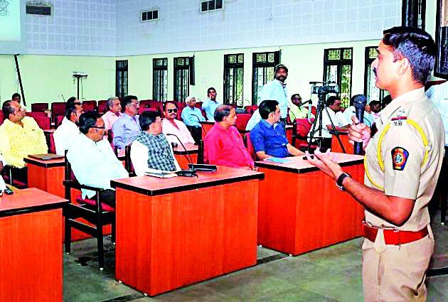 Consider the benefits | फायद्यातोट्याचा विचार करा Consider the benefits | फायद्यातोट्याचा विचार करा