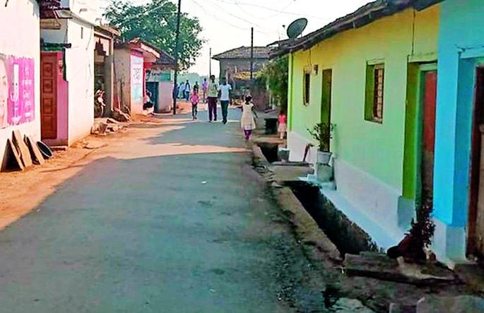 Seven villages affected by Palasgaon-Torgaon state highway | पळसगाव-तोरगाव राज्य महामार्गाने सात गावे प्रभावित