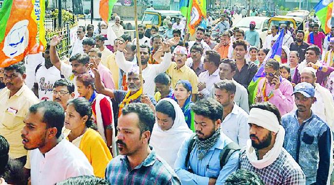 Composite response to the district bandh | जिल्हा बंदला संमिश्र प्रतिसाद Composite response to the district bandh | जिल्हा बंदला संमिश्र प्रतिसाद