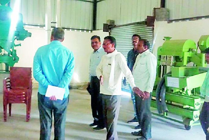 Five agricultural producers of farmers wind up | शेतकऱ्यांच्या पाच कृषी उत्पादक कंपन्या वाऱ्यावर