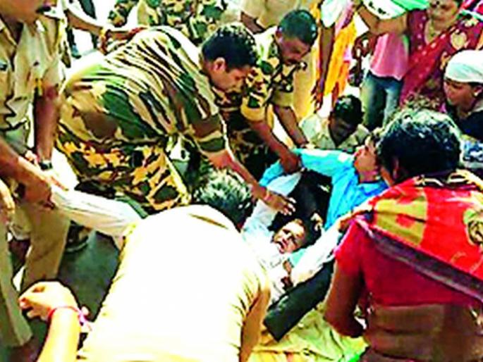 Project Strips Stage Against Ambuja | अंबुजासमोर प्रकल्पग्रस्तांचा ठिय्या Project Strips Stage Against Ambuja | अंबुजासमोर प्रकल्पग्रस्तांचा ठिय्या