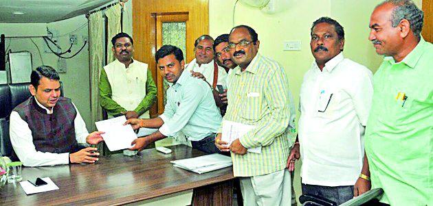 Discussion with the Chief Minister regarding the reservation | आरक्षणाबाबत मुख्यमंत्र्यांशी चर्चा