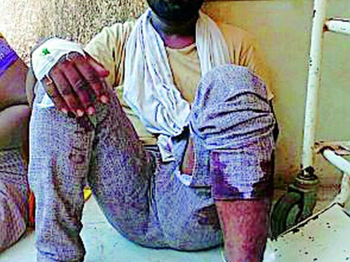 Women killed in a two-wheeler accident | दुचाकी अपघातात महिला ठार