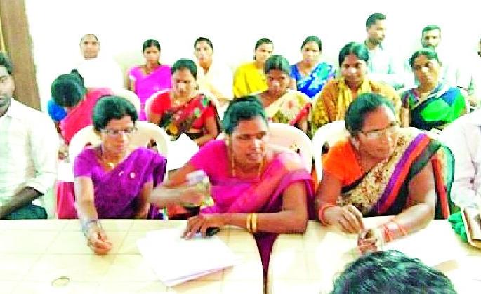 Threatens to kill Shivnagar residents | शिवनगरवासीयांना जीवे मारण्याची धमकी Threatens to kill Shivnagar residents | शिवनगरवासीयांना जीवे मारण्याची धमकी