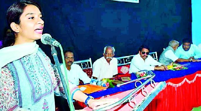 Divya is voted as the basic right | दिव्यांगानी मूलभूत अधिकार म्हणून मतदान करावे