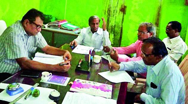 Discussion with teachers | शिक्षकांच्या सहविचार सभेची सांगता Discussion with teachers | शिक्षकांच्या सहविचार सभेची सांगता