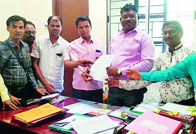 1500 rupees will be applied to teachers | शिक्षकांना १५०० रूपये नक्षलभत्ता लागू होणार 1500 rupees will be applied to teachers | शिक्षकांना १५०० रूपये नक्षलभत्ता लागू होणार