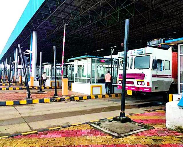 Misleading drivers on the border checkpoint | सीमा तपासणी नाक्यावर वाहन चालकांची दिशाभूल