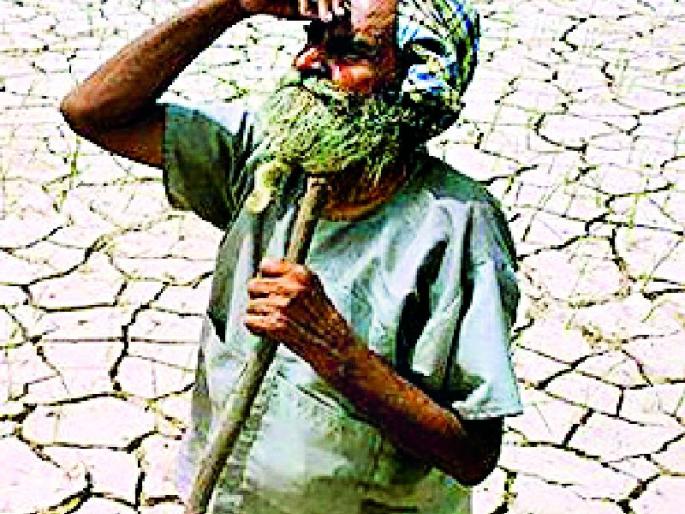 Farmers' Footpath for Compensation | नुकसान भरपाईसाठी शेतकऱ्यांची पायपीट Farmers' Footpath for Compensation | नुकसान भरपाईसाठी शेतकऱ्यांची पायपीट