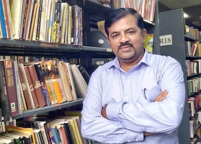 Lessons from President's Award winner Mangalaram, Laying the foundation of self-reliant education in Gopalwadi School | लोकमत मुलाखत:राष्ट्रपती पुरस्कार विजेते मंगलारम यांच्याकडून धडे, गोपाळवाडी शाळेत स्वावलंबी शिक्षणाची पायाभरणी